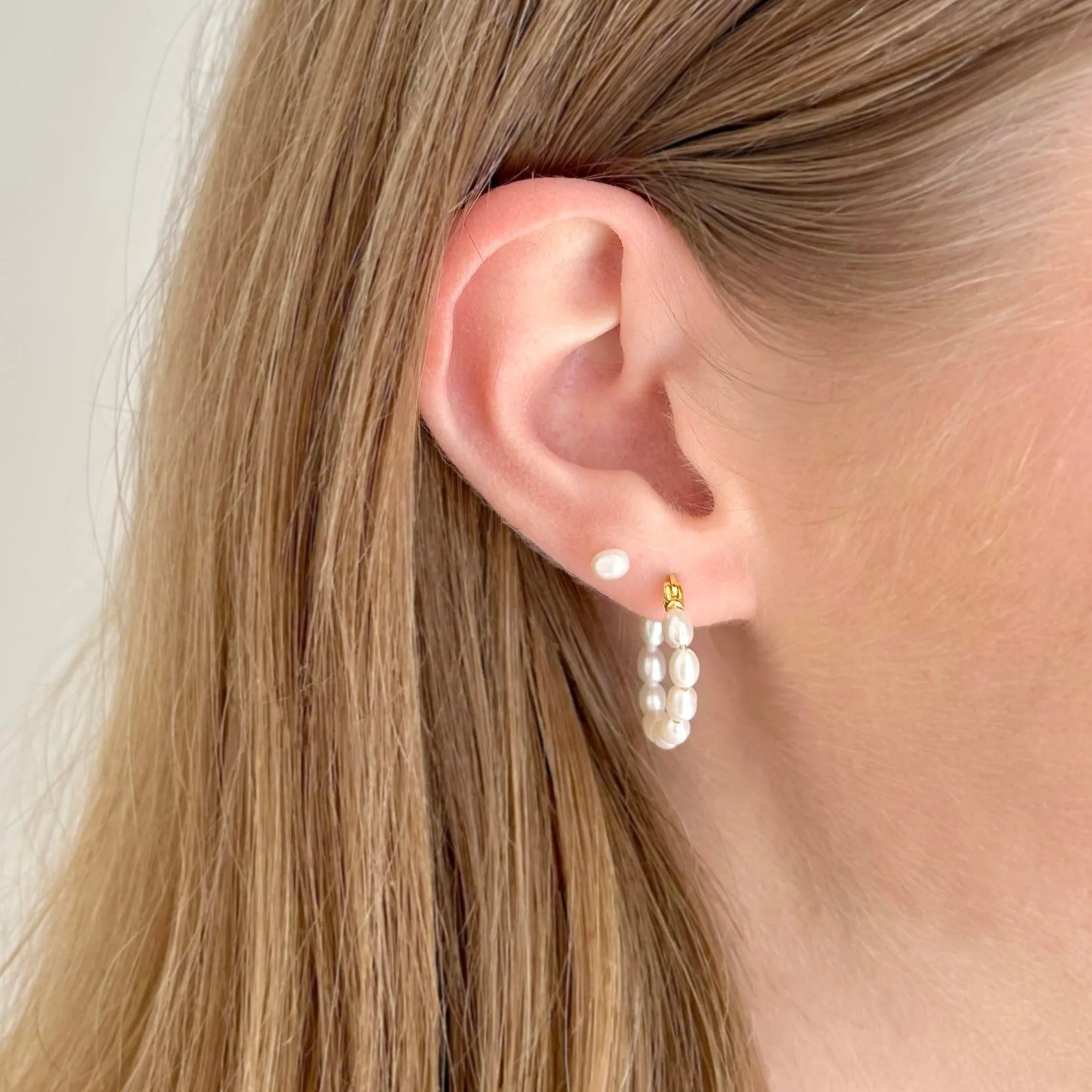 Mini Pearl Stud - Single - Gold