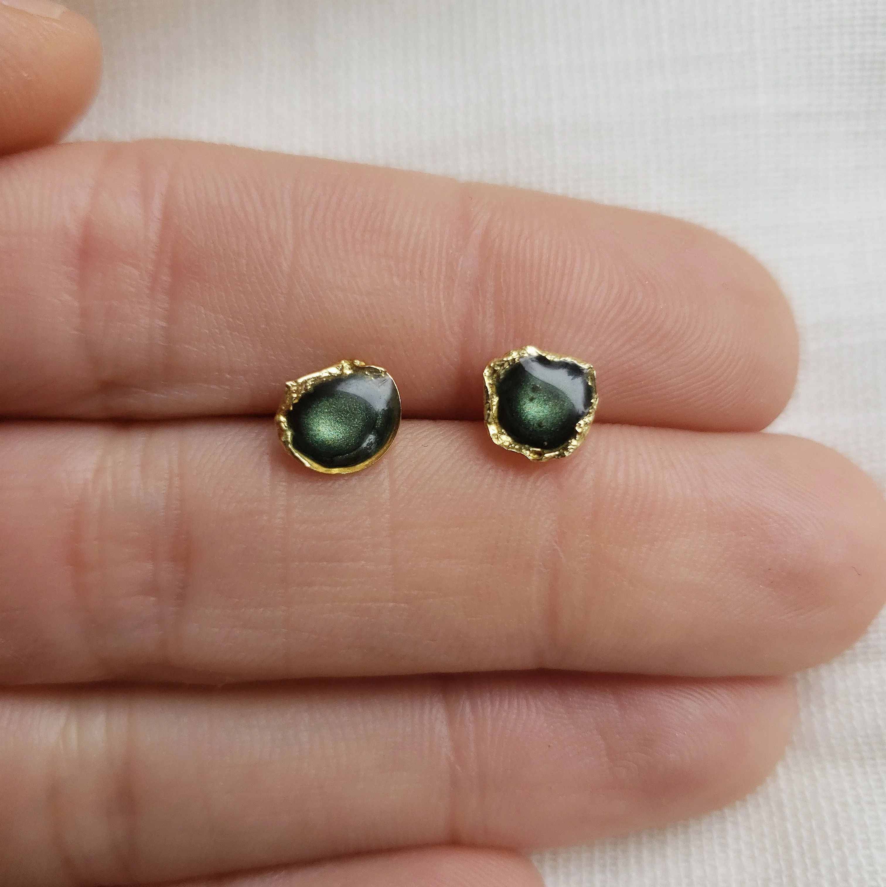 Reticulated Enamel Studs - Forest