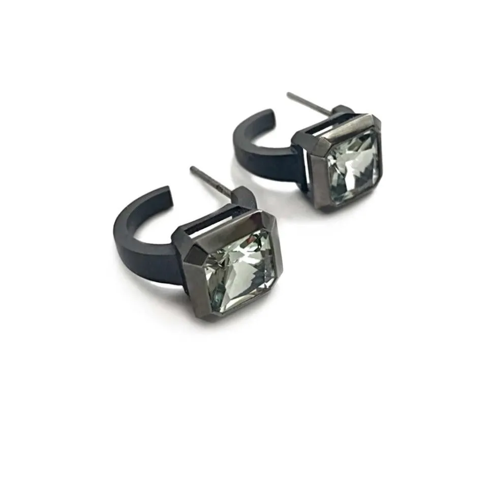 Series 20 | Oblique Sterling Hoop Earring, Bl. Silver   8 mm Quartz or Topaz