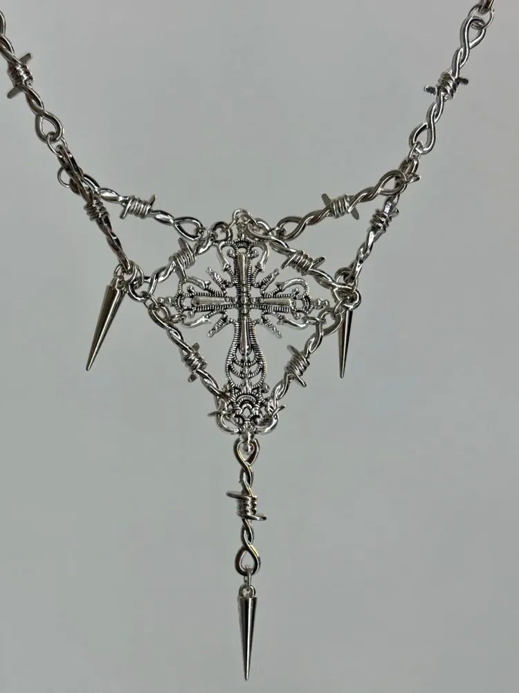 Silver Studs Diamond-shaped/Heart-shaped Necklace
