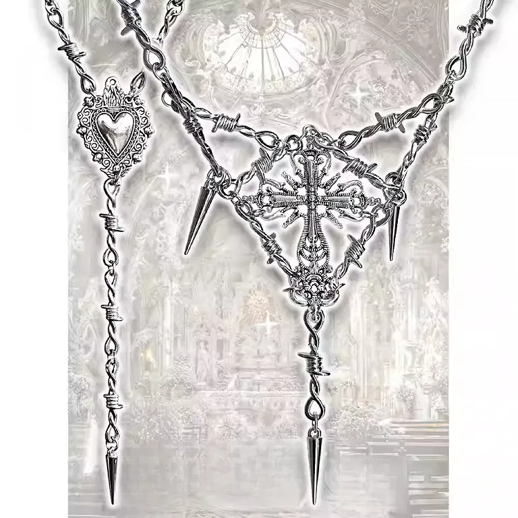 Silver Studs Diamond-shaped/Heart-shaped Necklace